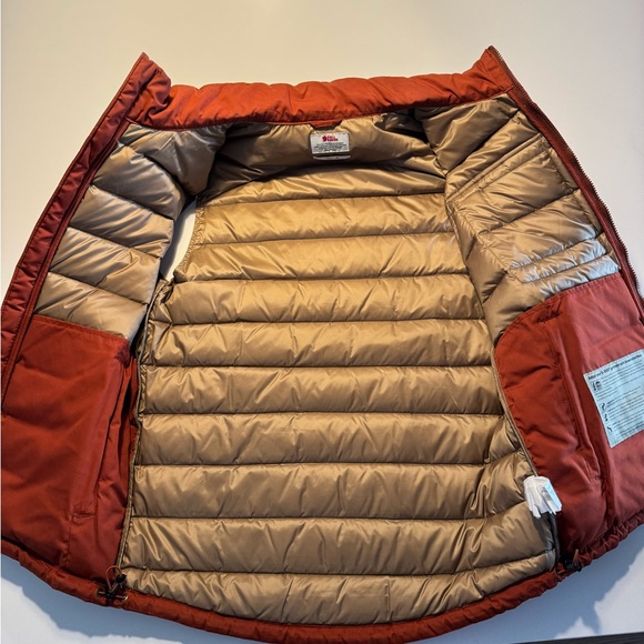 Men's Fjallraven Vest in Burnt Orange. Size Medium - Picture 2 of 7